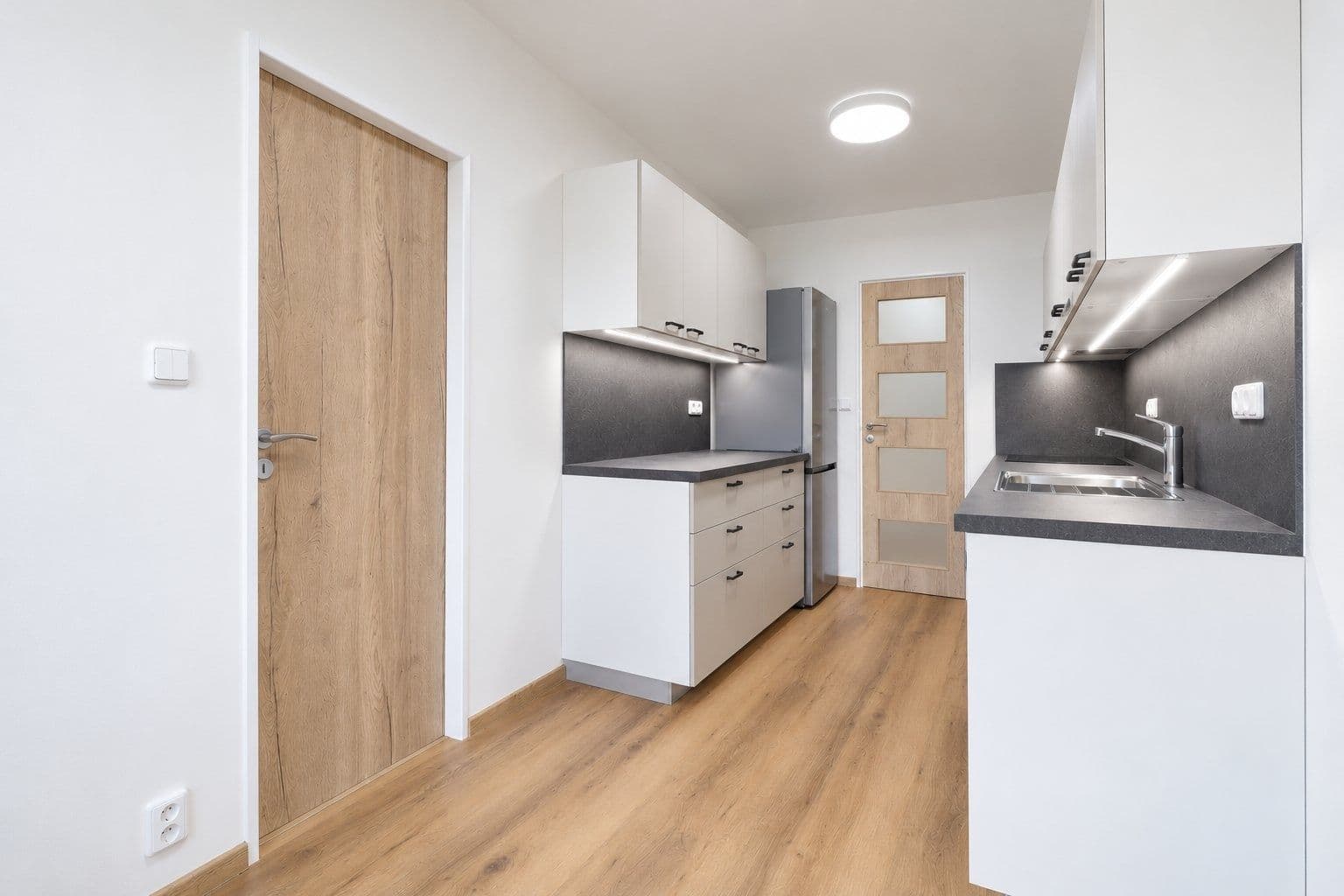 Prenájom bytu 3-izbový 76 m², Kopřivnická, Praha, Praha Prenájom bytu 3-izbový 76 m², Kopřivnická, Praha, Praha