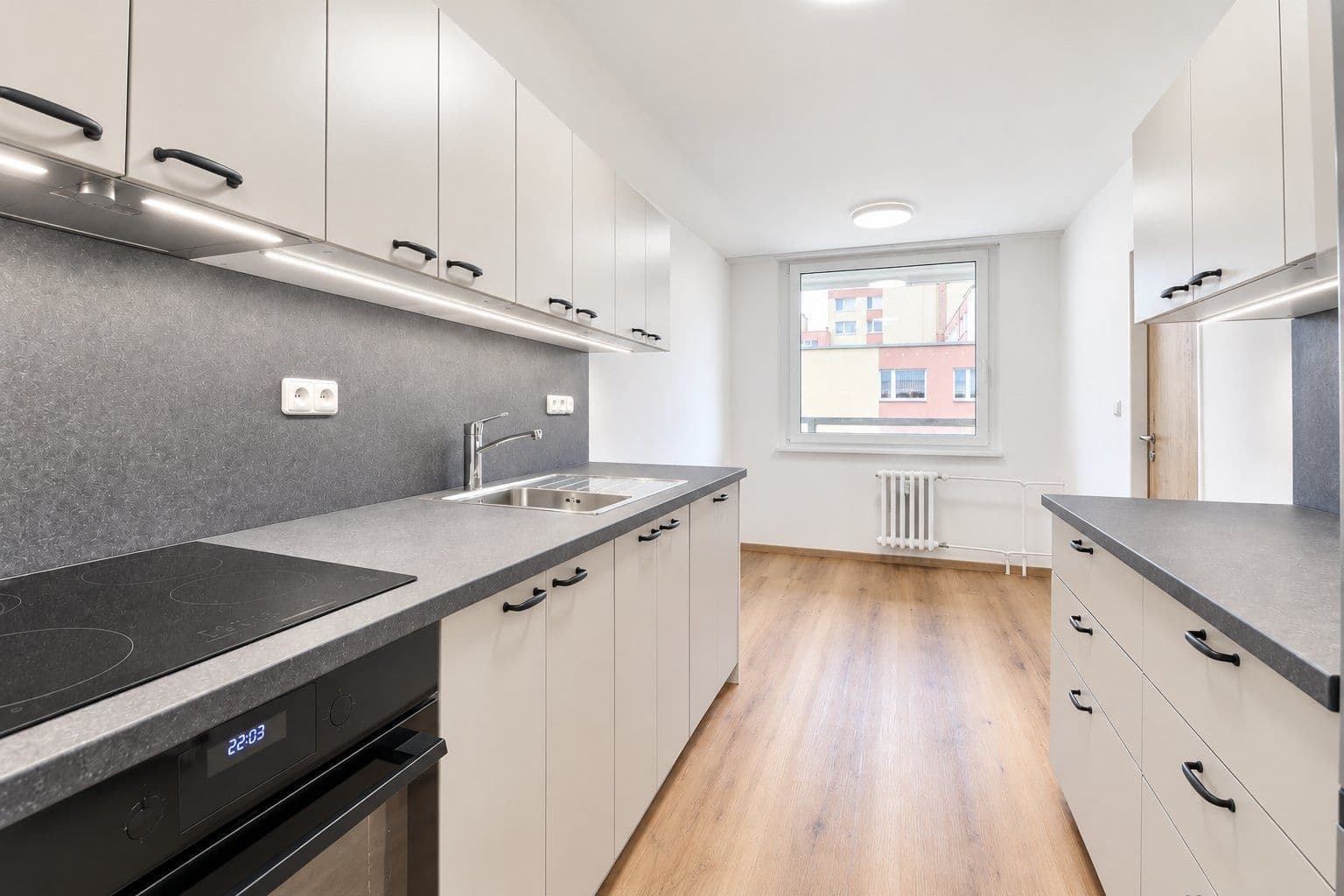 Prenájom bytu 3-izbový 76 m², Kopřivnická, Praha, Praha Prenájom bytu 3-izbový 76 m², Kopřivnická, Praha, Praha