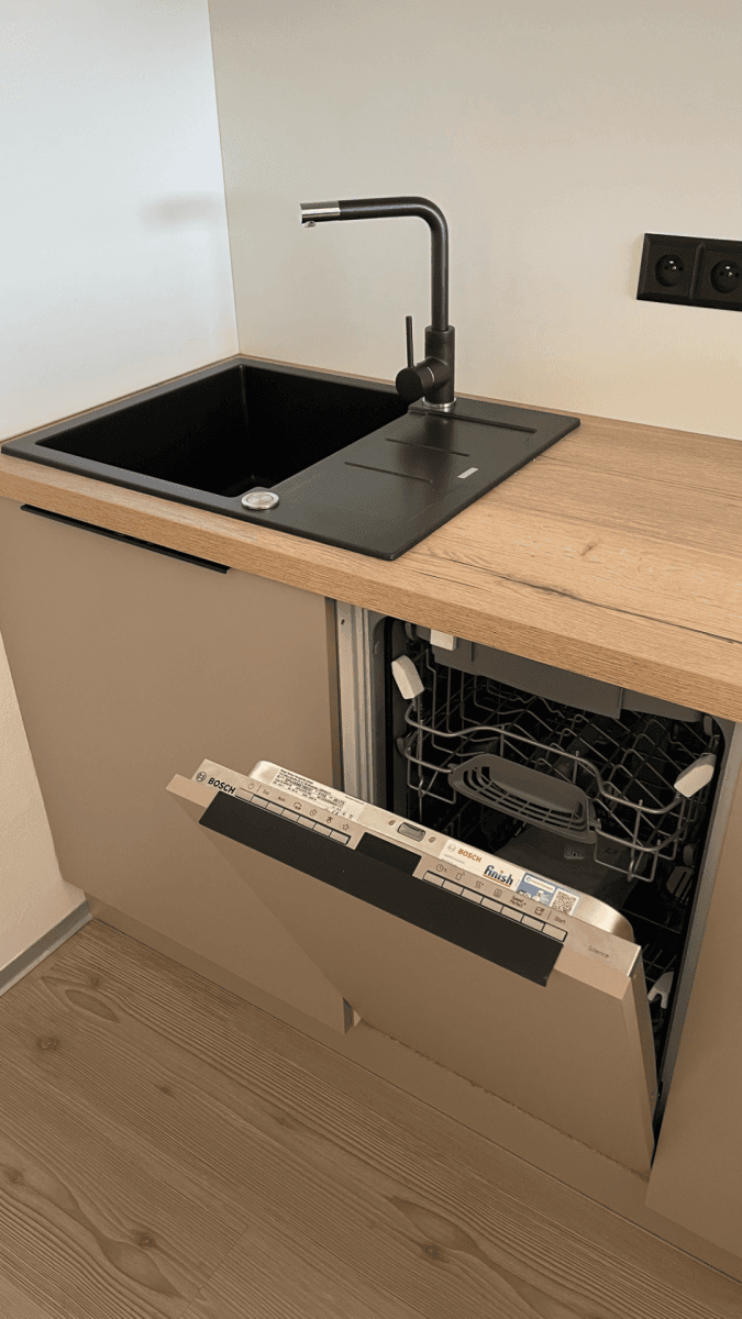 Predaj bytu 1-izbový 40 m², Československého exilu, Praha, Praha Predaj bytu 1-izbový 40 m², Československého exilu, Praha, Praha