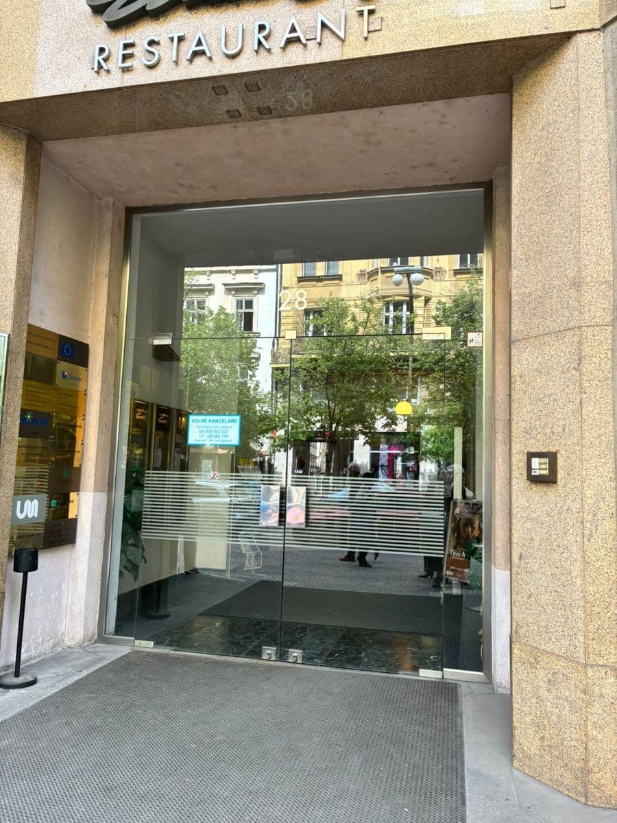 Prenájom kancelárie 13 m², Národní, Praha, Praha Prenájom kancelárie 13 m², Národní, Praha, Praha