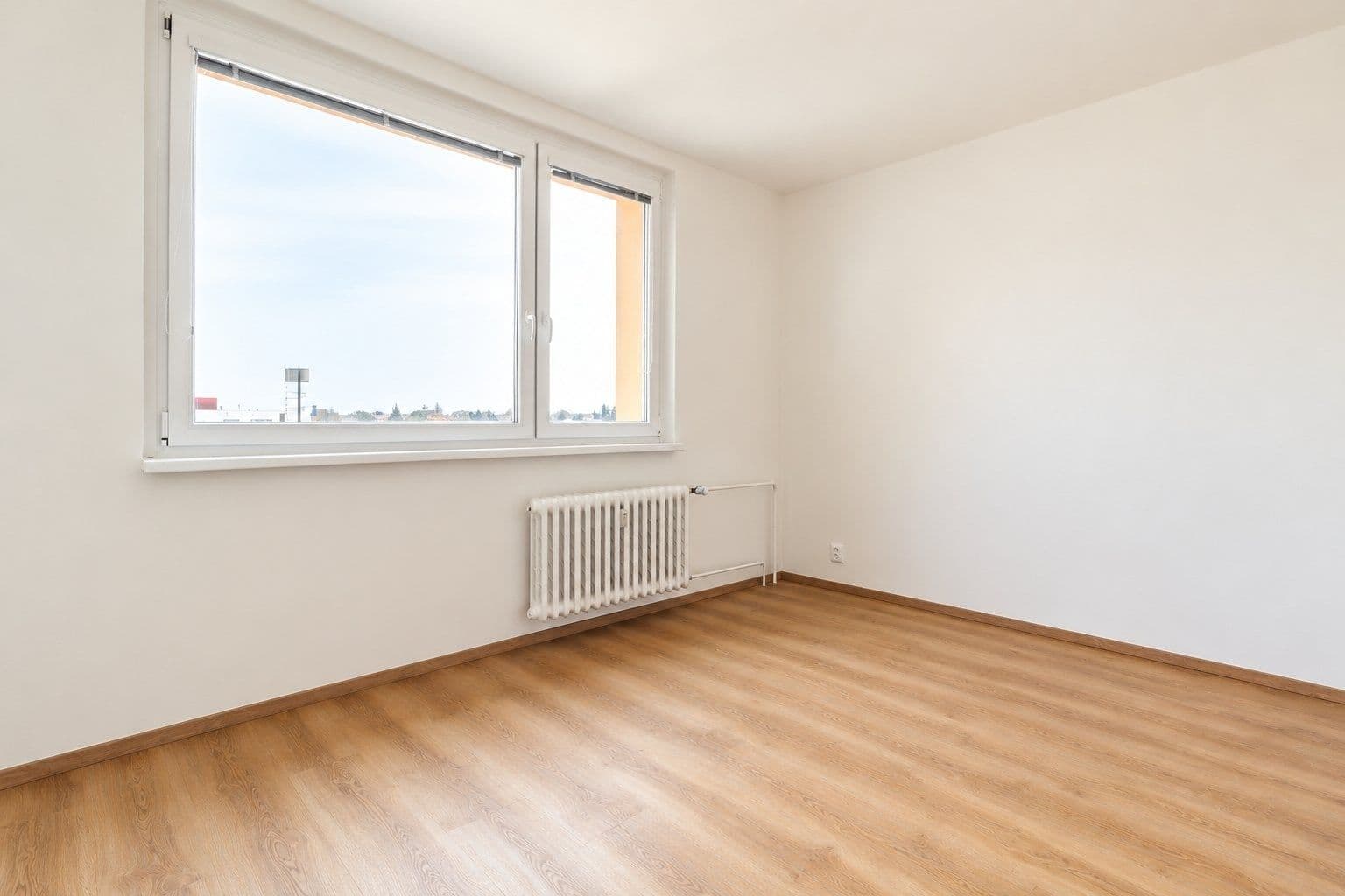 Prenájom bytu 3-izbový 78 m², Voskovcova, Praha, Praha Prenájom bytu 3-izbový 78 m², Voskovcova, Praha, Praha