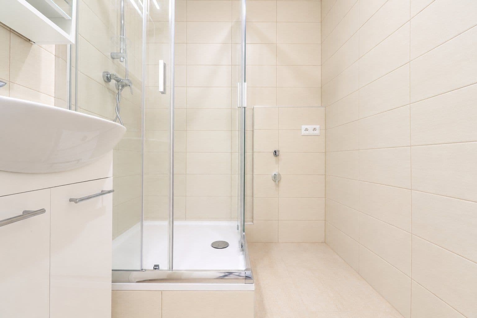 Prenájom bytu 3-izbový 78 m², Voskovcova, Praha, Praha Prenájom bytu 3-izbový 78 m², Voskovcova, Praha, Praha