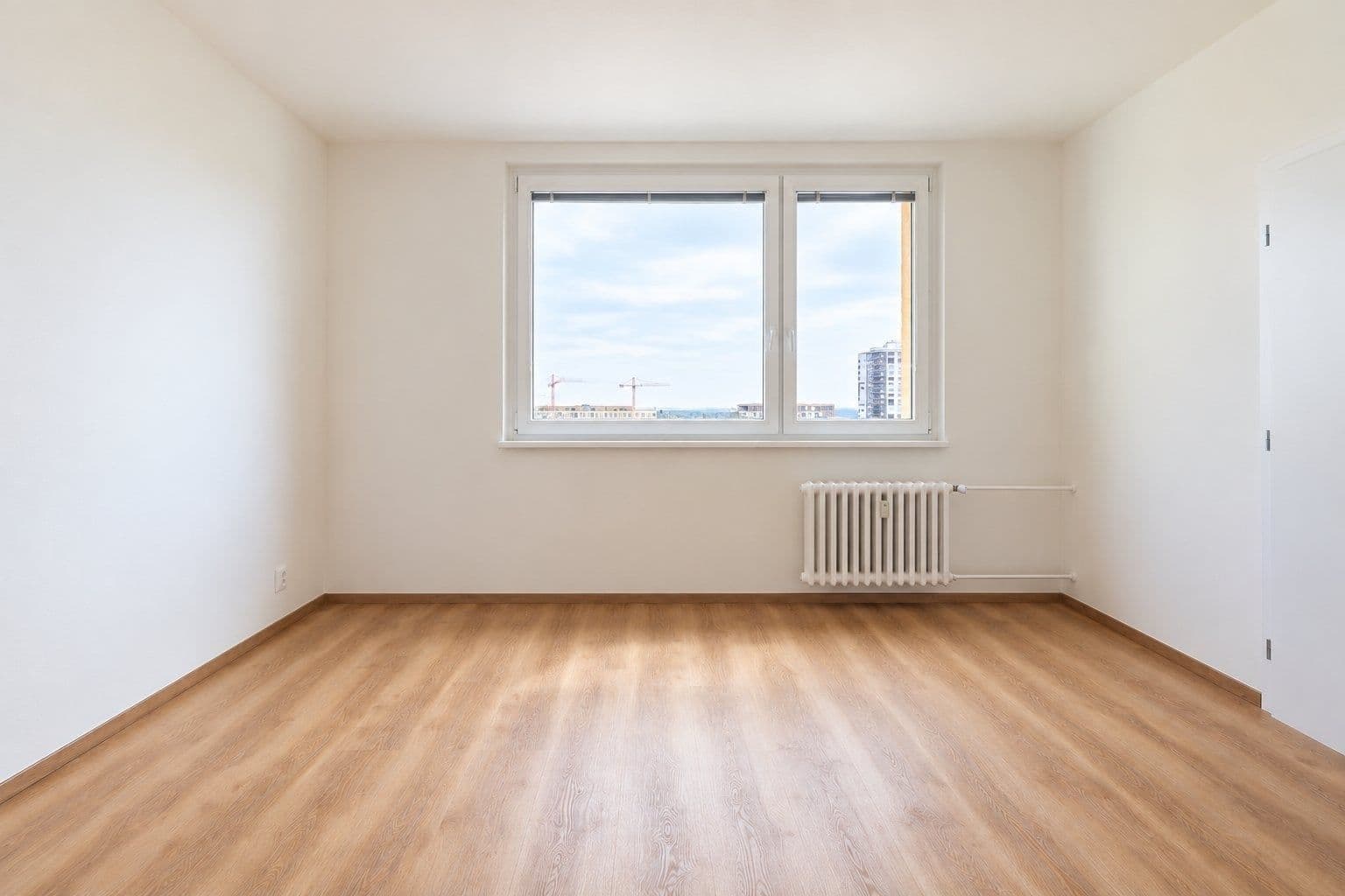 Prenájom bytu 3-izbový 78 m², Voskovcova, Praha, Praha Prenájom bytu 3-izbový 78 m², Voskovcova, Praha, Praha