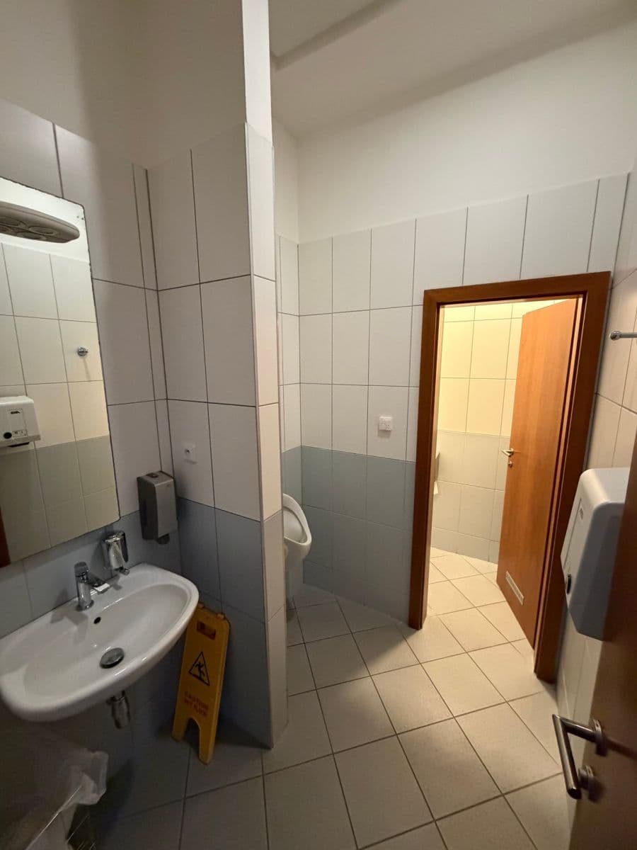 Prenájom kancelárie 39 m², Lidická, Brno, Jihomoravský kraj Prenájom kancelárie 39 m², Lidická, Brno, Jihomoravský kraj