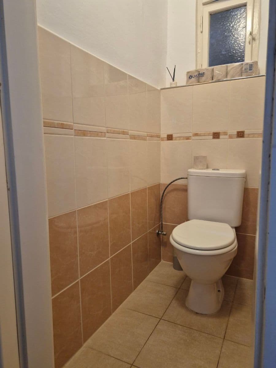 Prenájom bytu 2-izbový 68 m², Jana Zajíce, Praha, Praha Prenájom bytu 2-izbový 68 m², Jana Zajíce, Praha, Praha