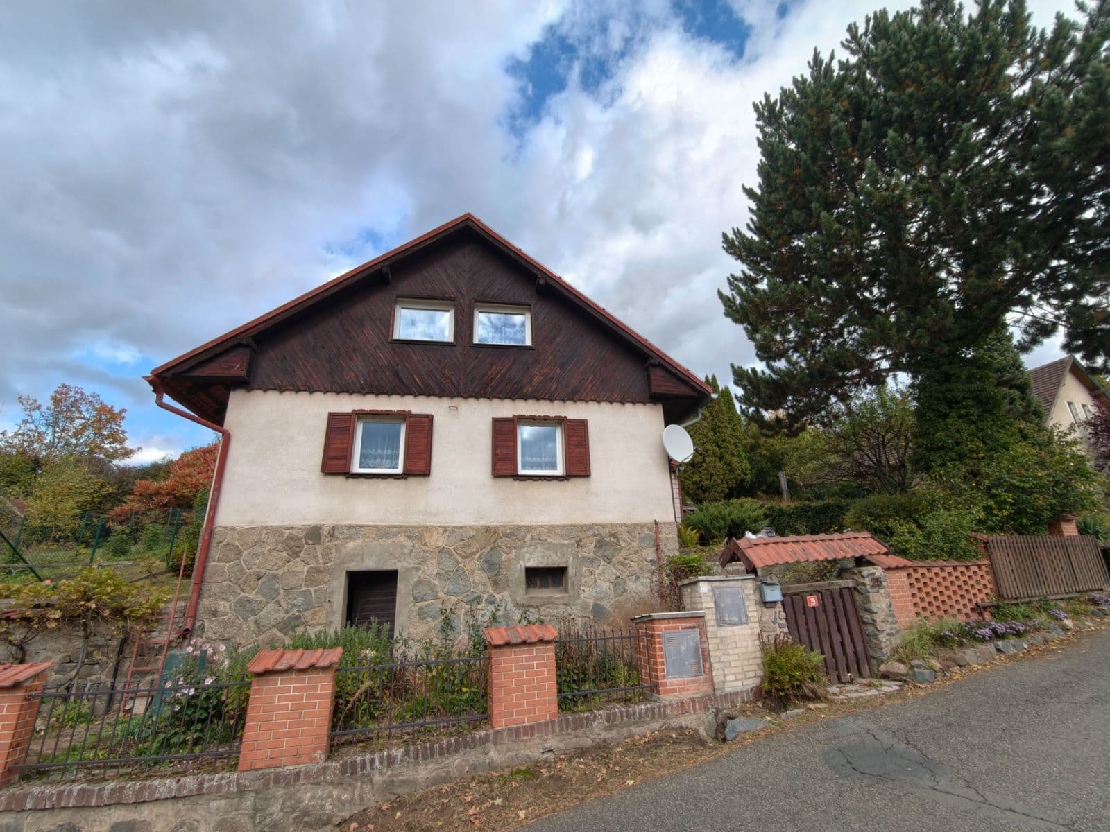 Predaj domu 199 m², pozemok 766 m², Velké Popovice, Středočeský kraj Predaj domu 199 m², pozemok 766 m², Velké Popovice, Středočeský kraj