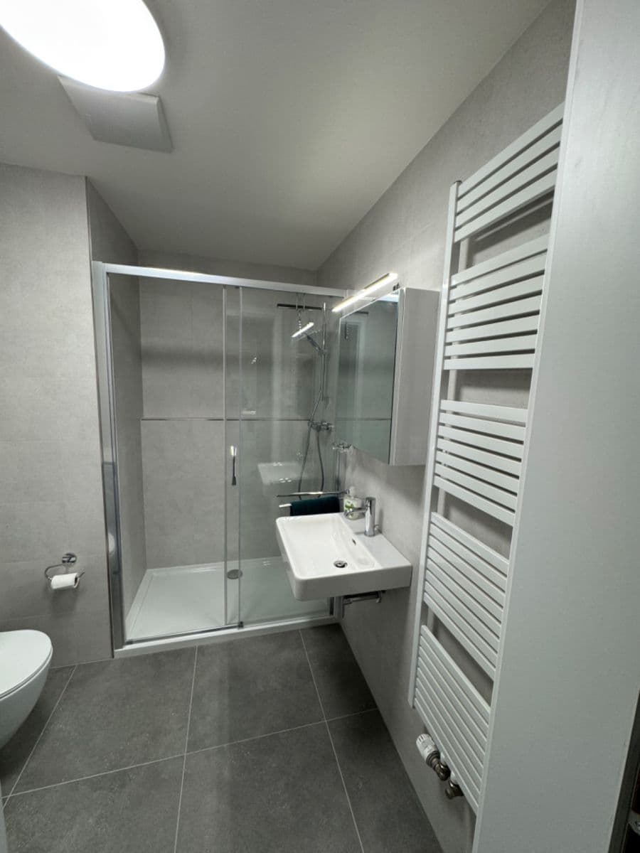 Prenájom bytu 1-izbový 29 m², Ocelářská, Praha, Praha Prenájom bytu 1-izbový 29 m², Ocelářská, Praha, Praha
