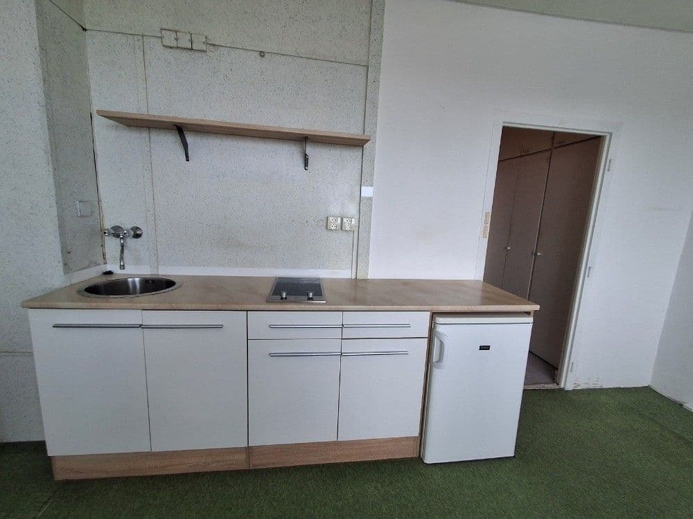 Predaj bytu 1-izbový 34 m², Jesenická, Plzeň, Plzeňský kraj Predaj bytu 1-izbový 34 m², Jesenická, Plzeň, Plzeňský kraj