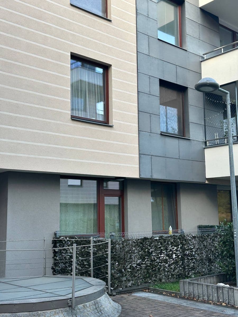 Predaj bytu 2-izbový 58 m², Pod Dvorem, Praha, Praha Predaj bytu 2-izbový 58 m², Pod Dvorem, Praha, Praha