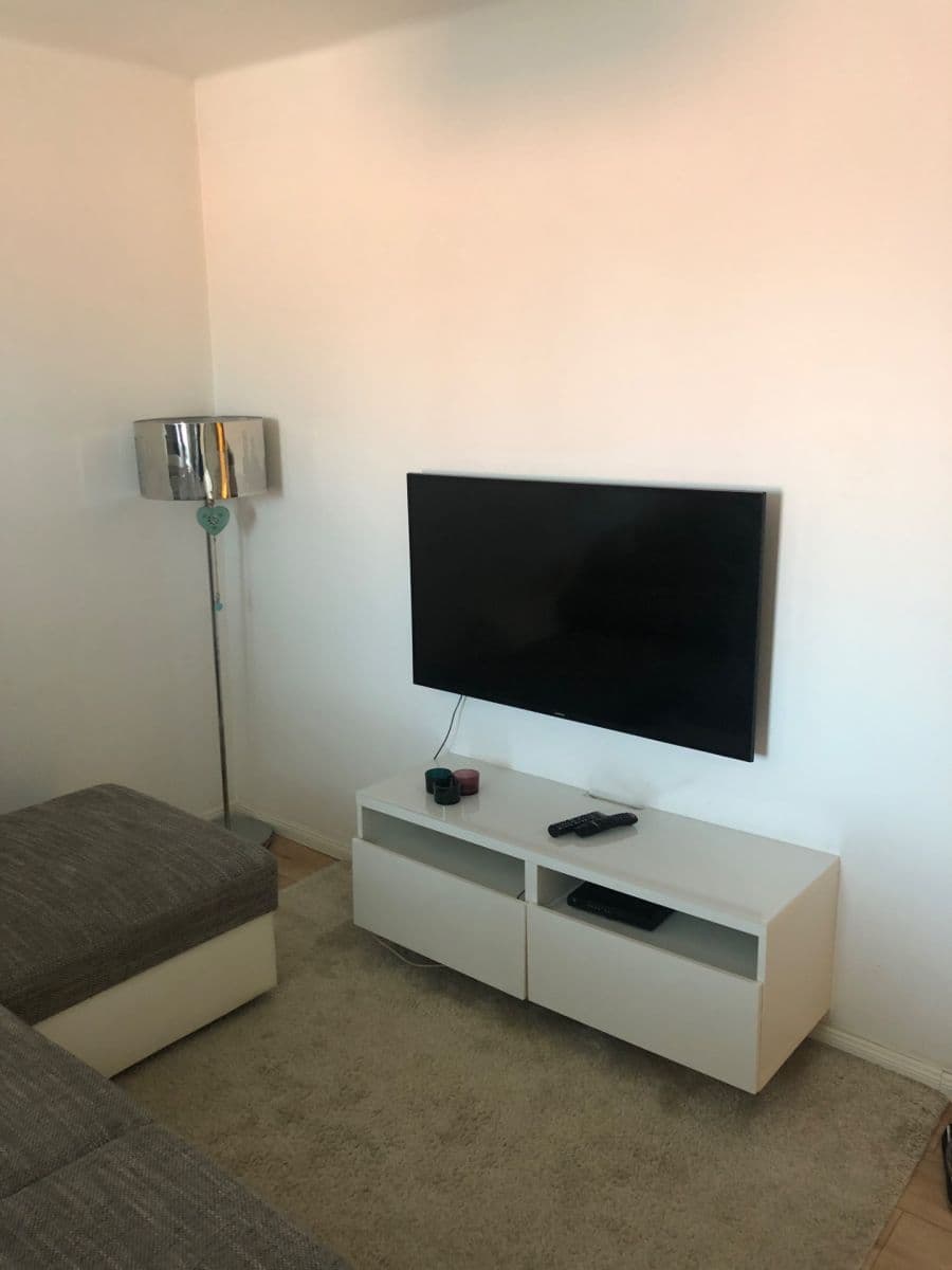 Prenájom bytu 2-izbový 33 m², Pluhová, Nové Mesto, Bratislavský kraj Prenájom bytu 2-izbový 33 m², Pluhová, Nové Mesto, Bratislavský kraj