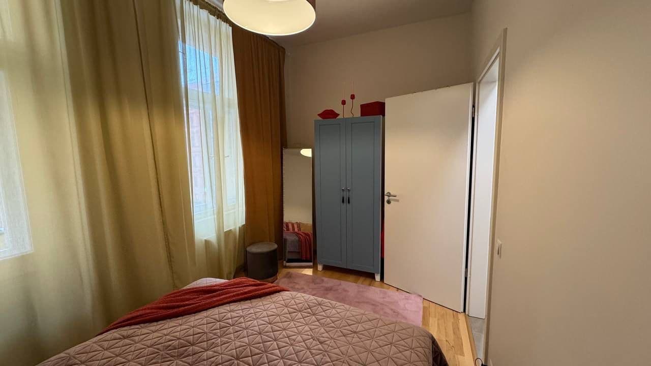 Prenájom bytu 2-izbový 54 m², Tyršova, Praha, Praha Prenájom bytu 2-izbový 54 m², Tyršova, Praha, Praha