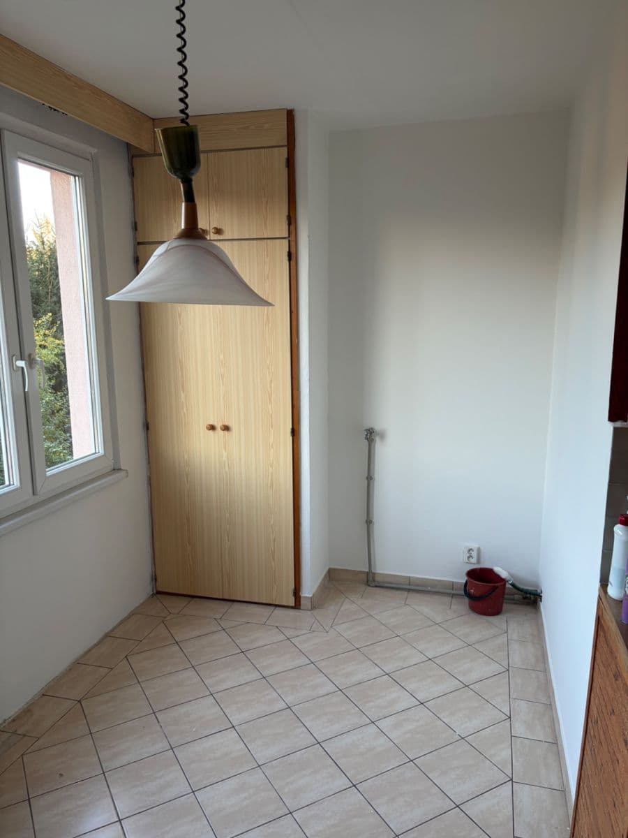 Prenájom bytu 3-izbový 84 m², Mánesova, Trutnov, Královéhradecký kraj Prenájom bytu 3-izbový 84 m², Mánesova, Trutnov, Královéhradecký kraj