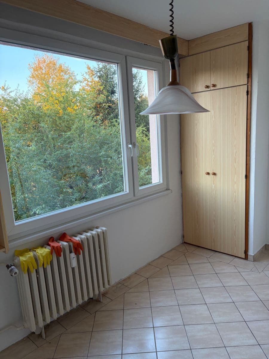 Prenájom bytu 3-izbový 84 m², Mánesova, Trutnov, Královéhradecký kraj Prenájom bytu 3-izbový 84 m², Mánesova, Trutnov, Královéhradecký kraj