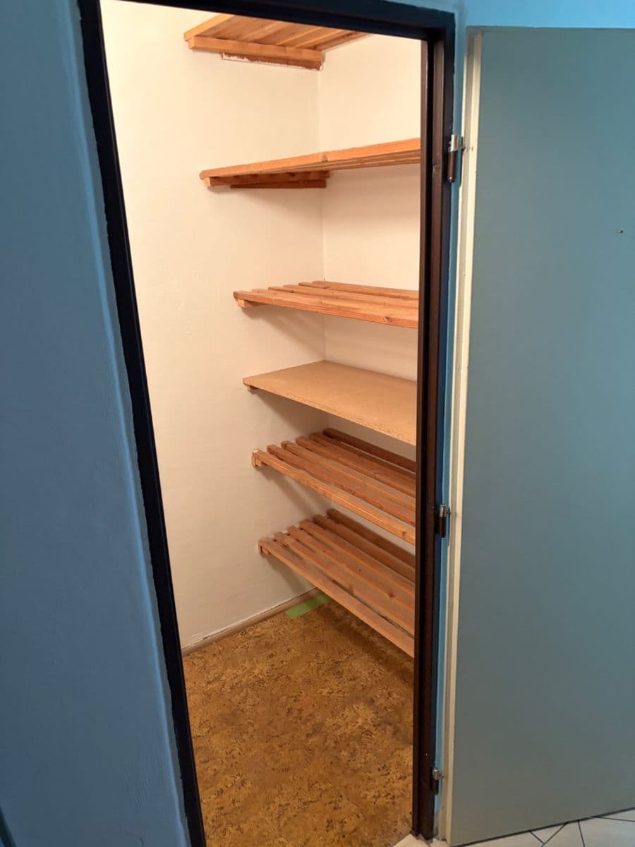 Prenájom bytu 3-izbový 84 m², Mánesova, Trutnov, Královéhradecký kraj Prenájom bytu 3-izbový 84 m², Mánesova, Trutnov, Královéhradecký kraj