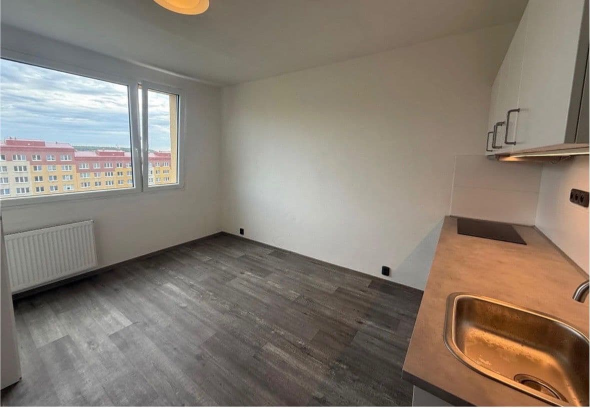 Prenájom bytu 1-izbový 35 m², Marš. Rybalka, Most, Ústecký kraj Prenájom bytu 1-izbový 35 m², Marš. Rybalka, Most, Ústecký kraj