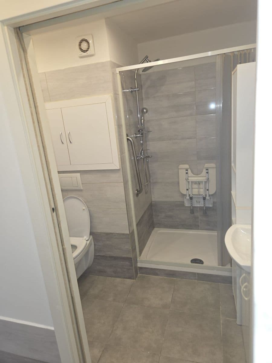 Prenájom bytu 1-izbový 30 m², Hornopolní, Ostrava, Moravskoslezský kraj Prenájom bytu 1-izbový 30 m², Hornopolní, Ostrava, Moravskoslezský kraj