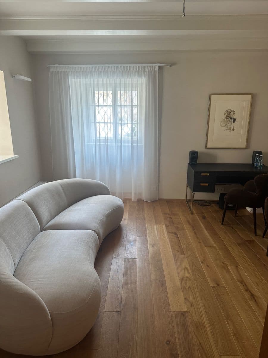 Prenájom kancelárie 25 m², Nový Svět, Praha, Praha Prenájom kancelárie 25 m², Nový Svět, Praha, Praha