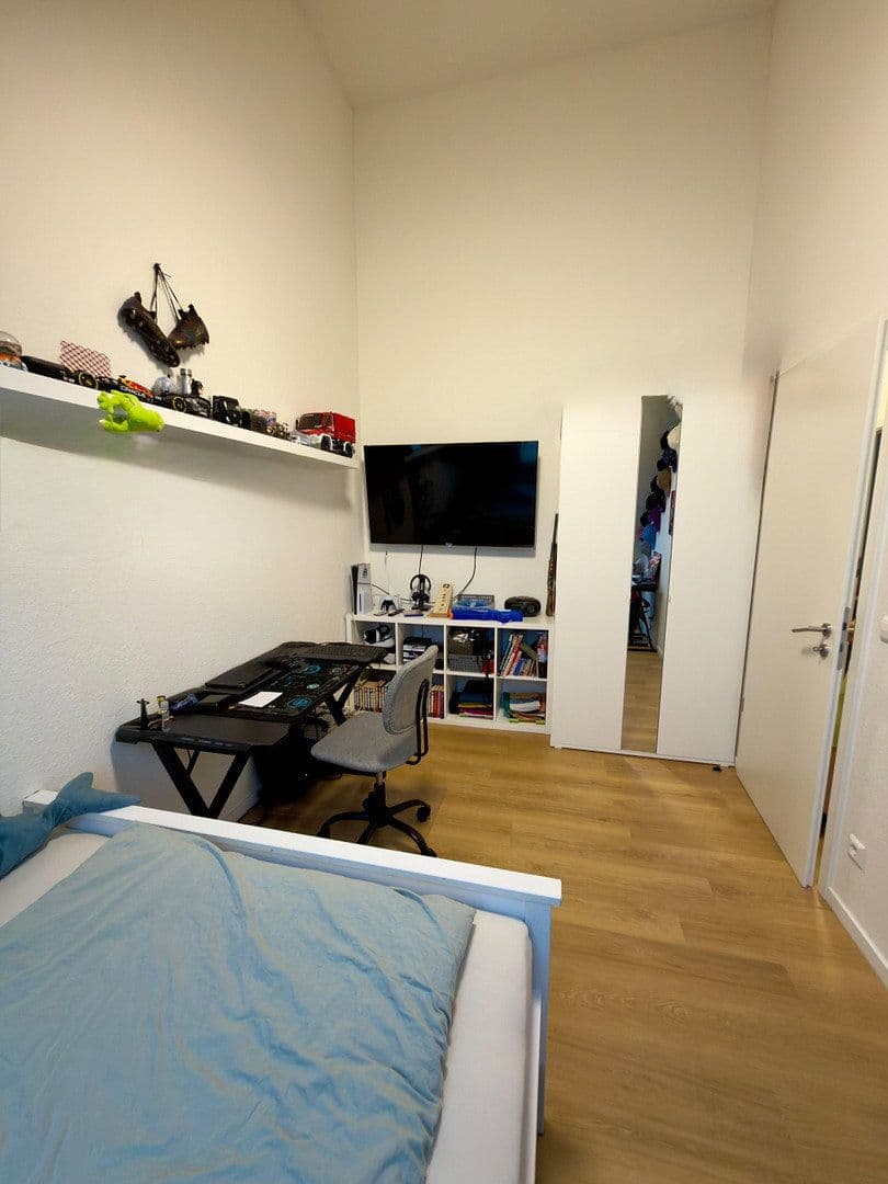 Prenájom bytu 4-izbový 118 m², Bühler Seite 48, Bühl, Bádensko-Wurttembersko Prenájom bytu 4-izbový 118 m², Bühler Seite 48, Bühl, Bádensko-Wurttembersko