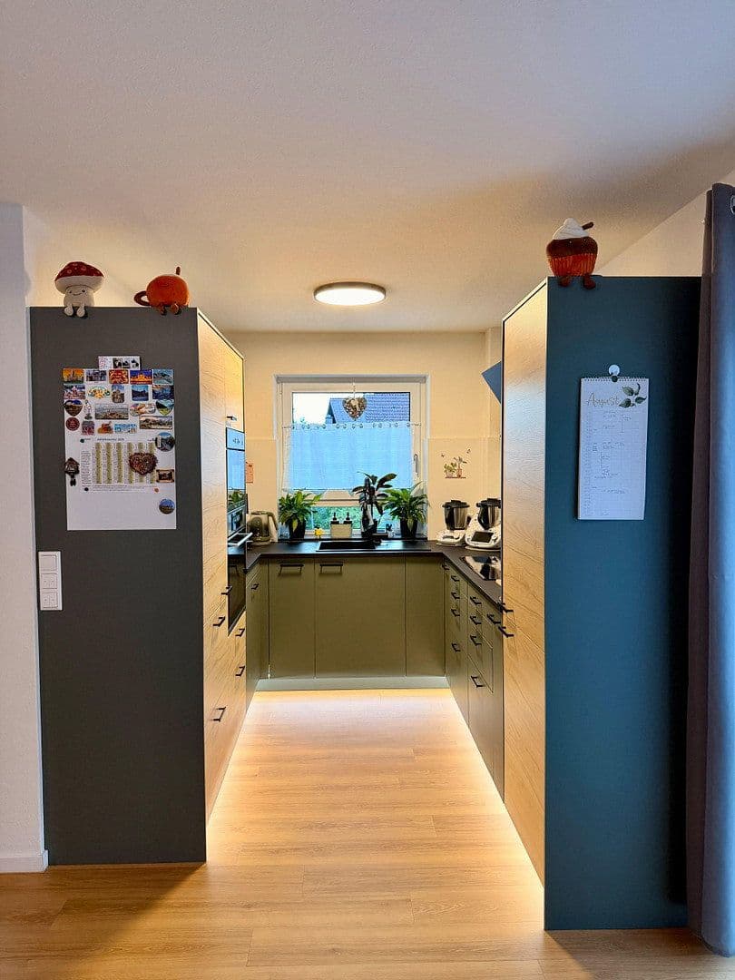 Prenájom bytu 4-izbový 118 m², Bühler Seite 48, Bühl, Bádensko-Wurttembersko Prenájom bytu 4-izbový 118 m², Bühler Seite 48, Bühl, Bádensko-Wurttembersko