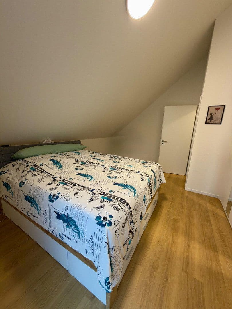 Prenájom bytu 4-izbový 118 m², Bühler Seite 48, Bühl, Bádensko-Wurttembersko Prenájom bytu 4-izbový 118 m², Bühler Seite 48, Bühl, Bádensko-Wurttembersko