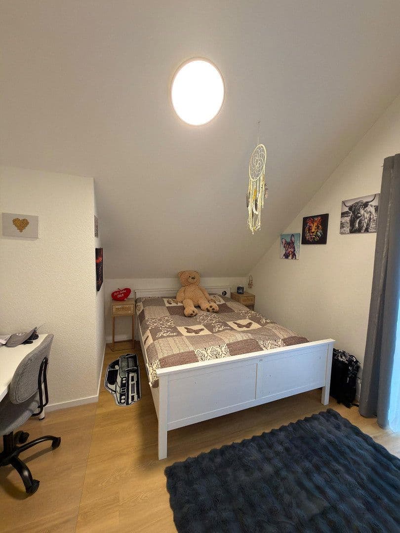 Prenájom bytu 4-izbový 118 m², Bühler Seite 48, Bühl, Bádensko-Wurttembersko Prenájom bytu 4-izbový 118 m², Bühler Seite 48, Bühl, Bádensko-Wurttembersko