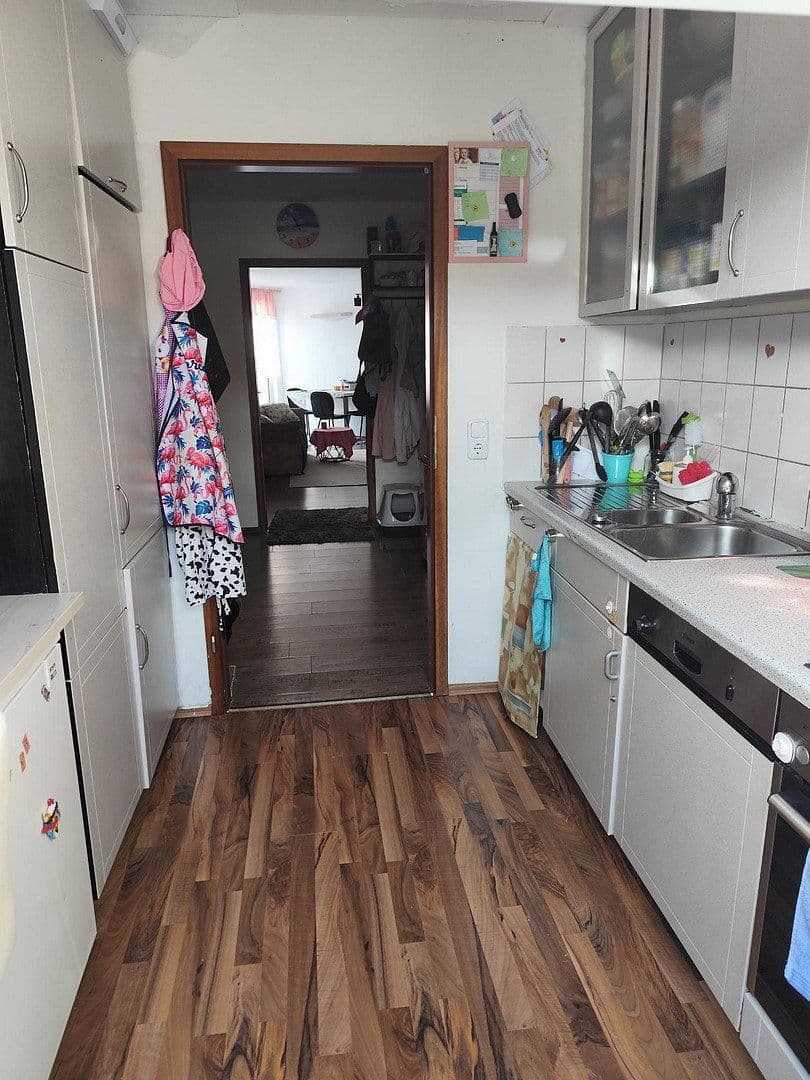 Prenájom bytu 3-izbový 75 m², Wuppertal, Severné Porýnie - Westfálsko Prenájom bytu 3-izbový 75 m², Wuppertal, Severné Porýnie - Westfálsko