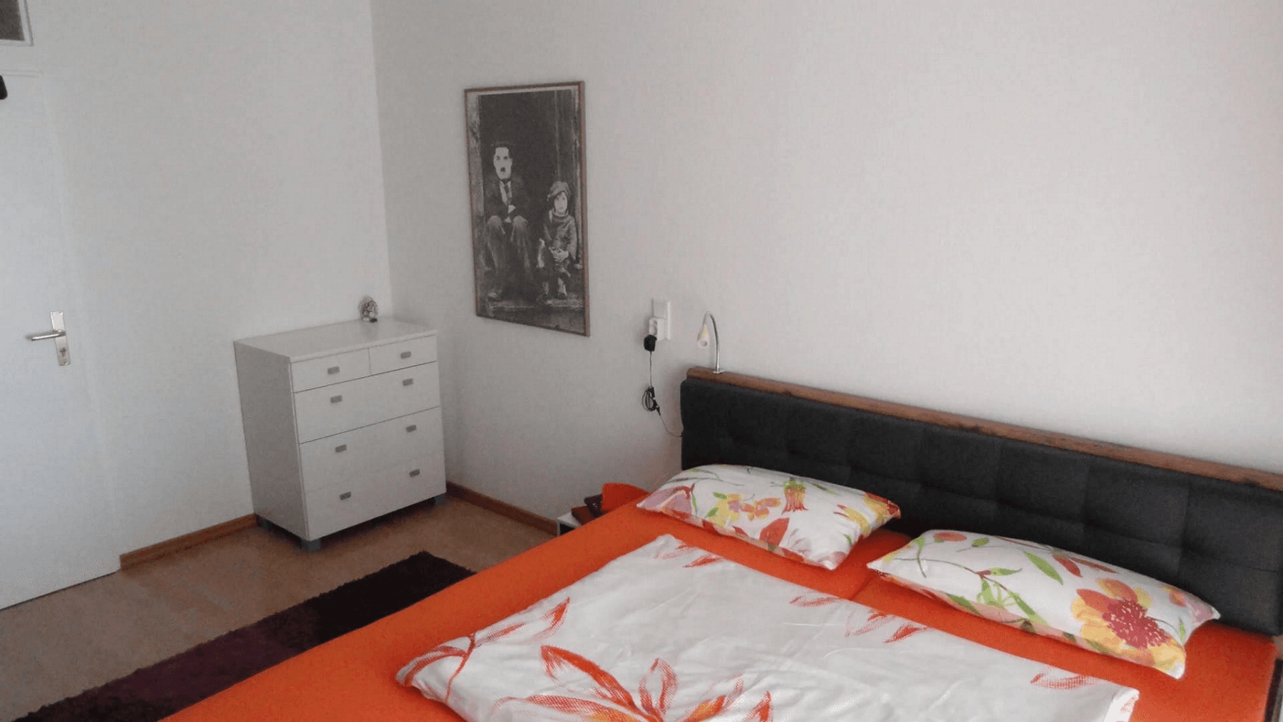 Prenájom bytu 2-izbový 67 m², Frankfurt am Main, Hesensko Prenájom bytu 2-izbový 67 m², Frankfurt am Main, Hesensko