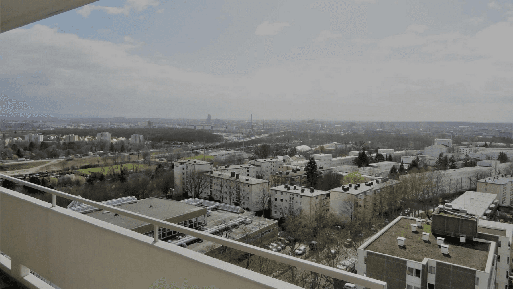 Prenájom bytu 2-izbový 67 m², Frankfurt am Main, Hesensko Prenájom bytu 2-izbový 67 m², Frankfurt am Main, Hesensko