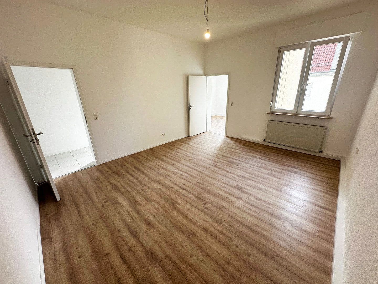 Prenájom bytu 3-izbový 82 m², Heilbronn, Bádensko-Wurttembersko Prenájom bytu 3-izbový 82 m², Heilbronn, Bádensko-Wurttembersko