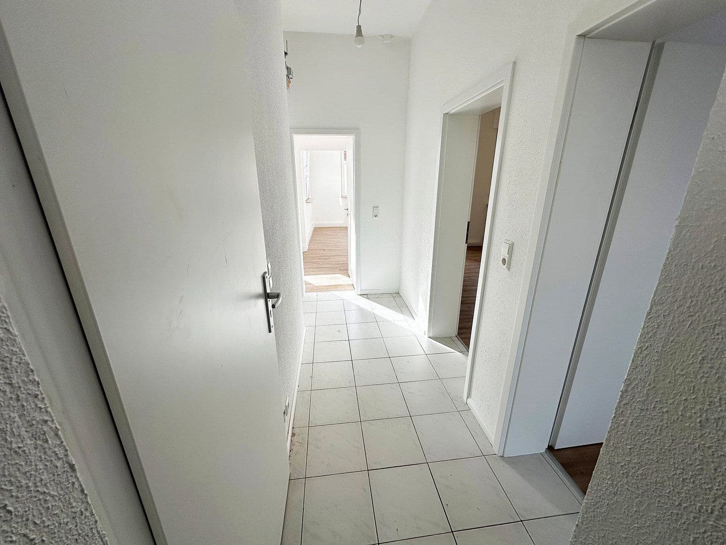 Prenájom bytu 3-izbový 82 m², Heilbronn, Bádensko-Wurttembersko Prenájom bytu 3-izbový 82 m², Heilbronn, Bádensko-Wurttembersko