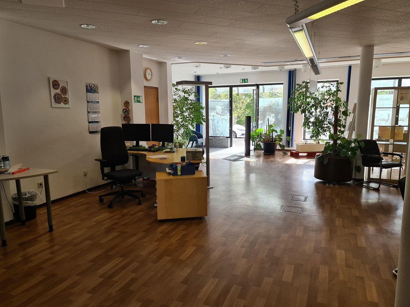 Prenájom kancelárie 209 m², Mannheim, Bádensko-Wurttembersko Prenájom kancelárie 209 m², Mannheim, Bádensko-Wurttembersko