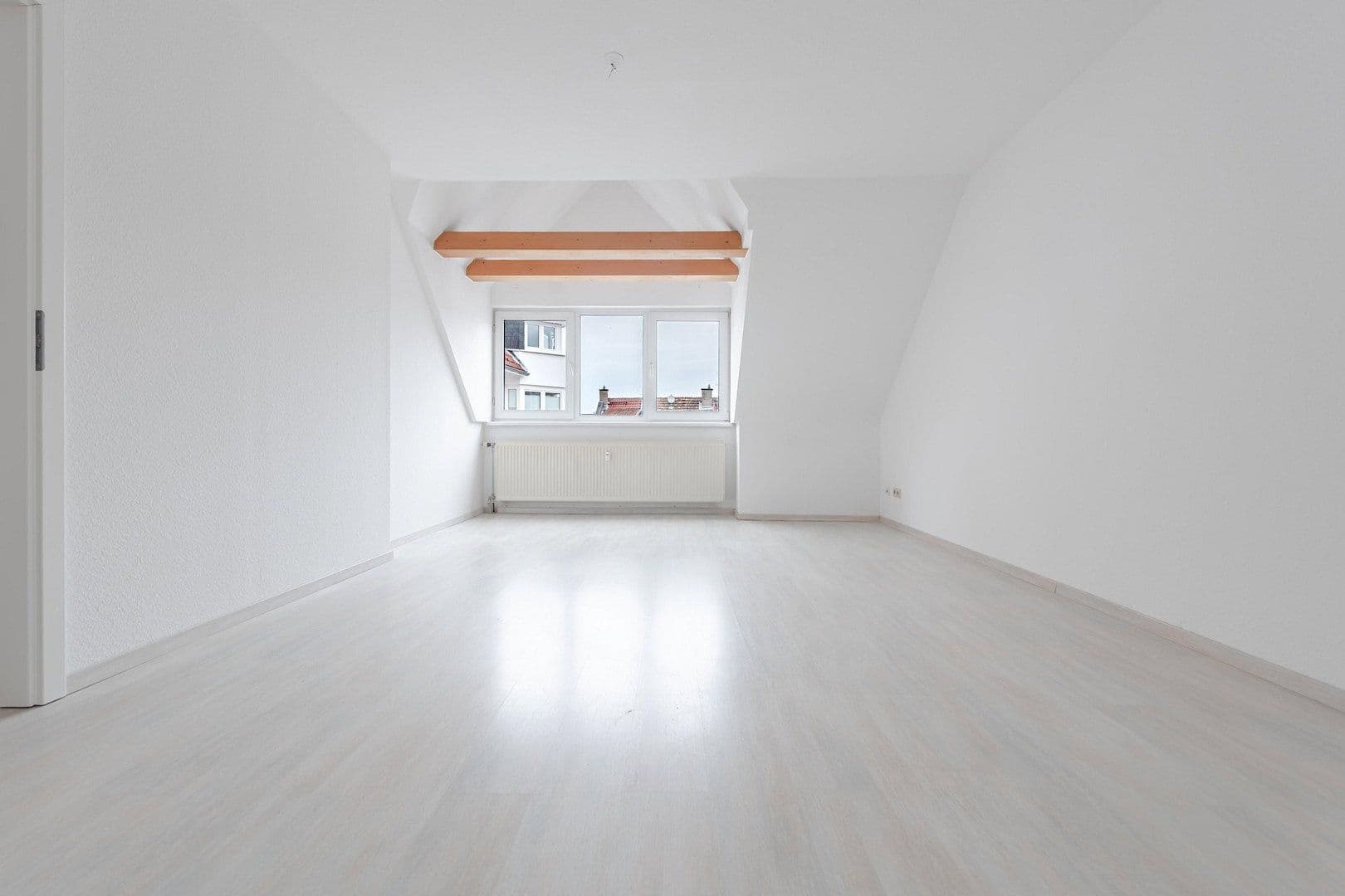 Prenájom bytu 4-izbový 118 m², Dalbergergasse 5, Bensheim, Hesensko Prenájom bytu 4-izbový 118 m², Dalbergergasse 5, Bensheim, Hesensko