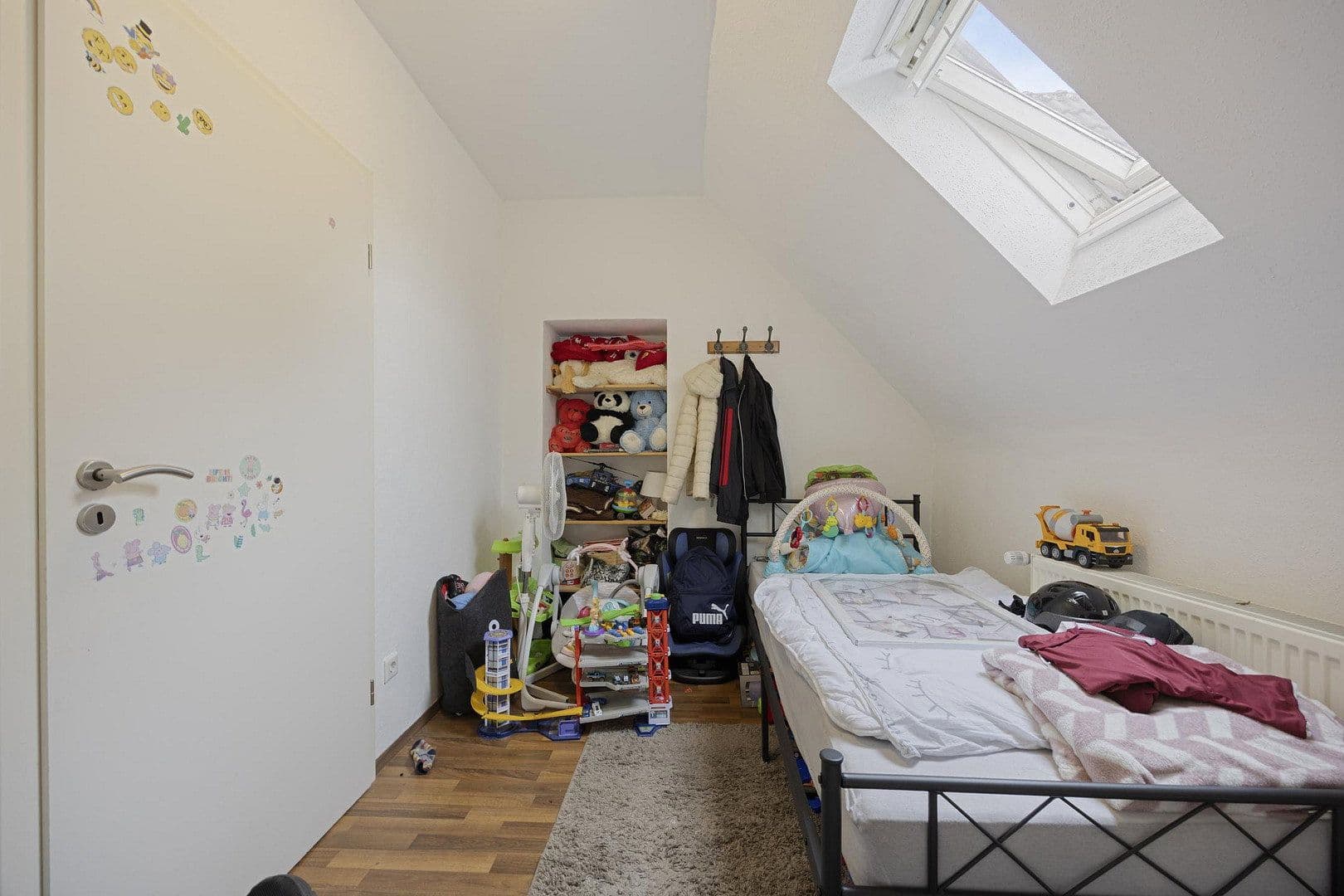 Prenájom bytu 3-izbový 87 m², Braunschweigerstr 20, Gelsenkirchen, Severné Porýnie - Westfálsko Prenájom bytu 3-izbový 87 m², Braunschweigerstr 20, Gelsenkirchen, Severné Porýnie - Westfálsko