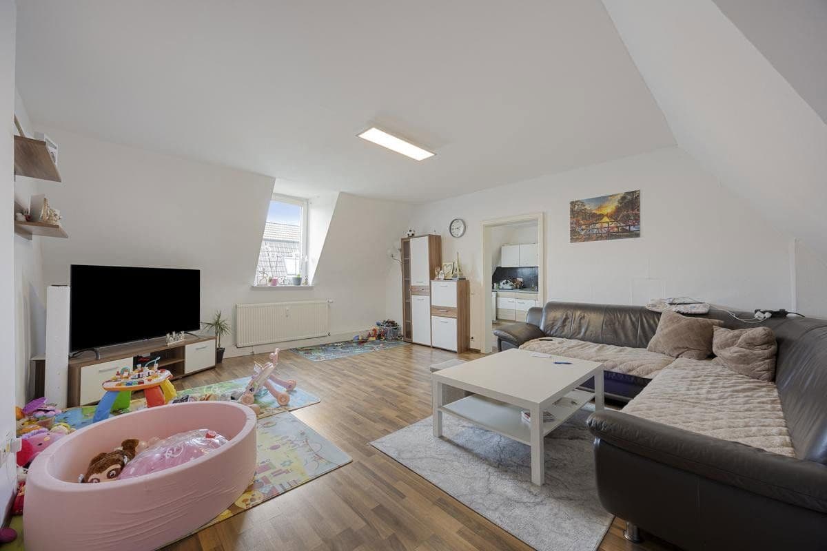 Prenájom bytu 3-izbový 87 m², Braunschweigerstr 20, Gelsenkirchen, Severné Porýnie - Westfálsko Prenájom bytu 3-izbový 87 m², Braunschweigerstr 20, Gelsenkirchen, Severné Porýnie - Westfálsko