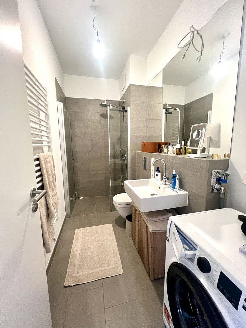 Prenájom bytu 2-izbový 50 m², Pallasstraße 25, Berlin, Berlín Prenájom bytu 2-izbový 50 m², Pallasstraße 25, Berlin, Berlín