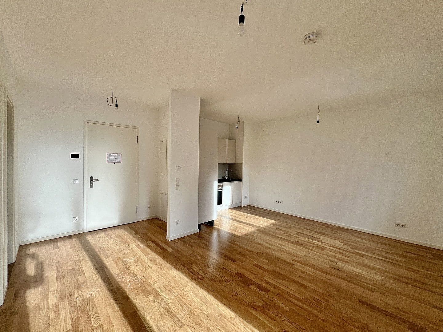 Prenájom bytu 2-izbový 50 m², Pallasstraße 25, Berlin, Berlín Prenájom bytu 2-izbový 50 m², Pallasstraße 25, Berlin, Berlín