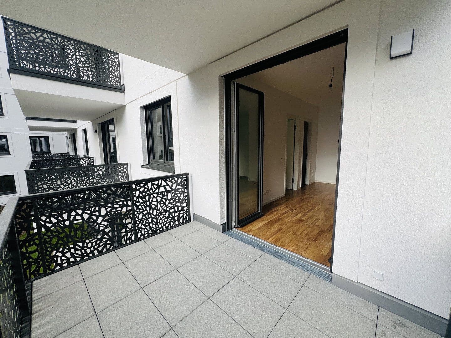 Prenájom bytu 2-izbový 50 m², Pallasstraße 25, Berlin, Berlín Prenájom bytu 2-izbový 50 m², Pallasstraße 25, Berlin, Berlín