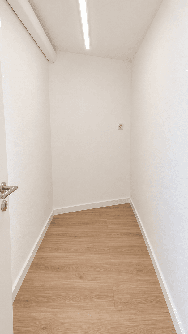 Prenájom kancelárie 110 m², Scherzachstrasse 12, Weingarten, Bádensko-Wurttembersko Prenájom kancelárie 110 m², Scherzachstrasse 12, Weingarten, Bádensko-Wurttembersko