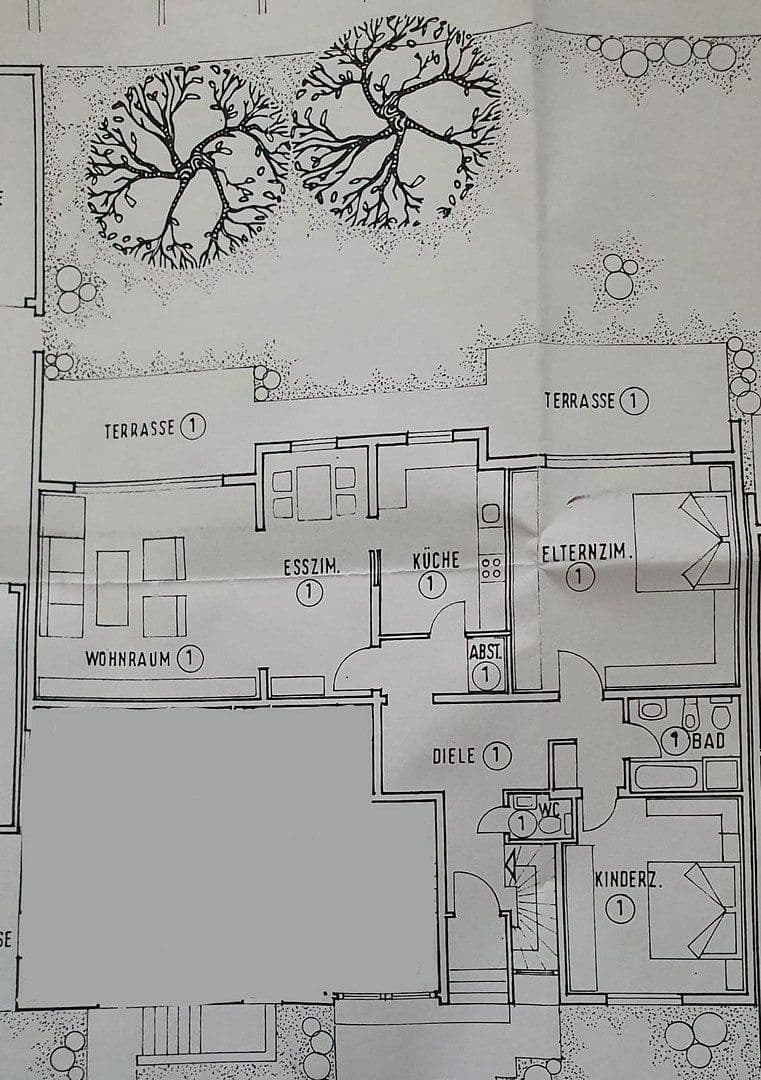 Prenájom bytu 4-izbový 130 m², Duisburg, Severné Porýnie - Westfálsko Prenájom bytu 4-izbový 130 m², Duisburg, Severné Porýnie - Westfálsko
