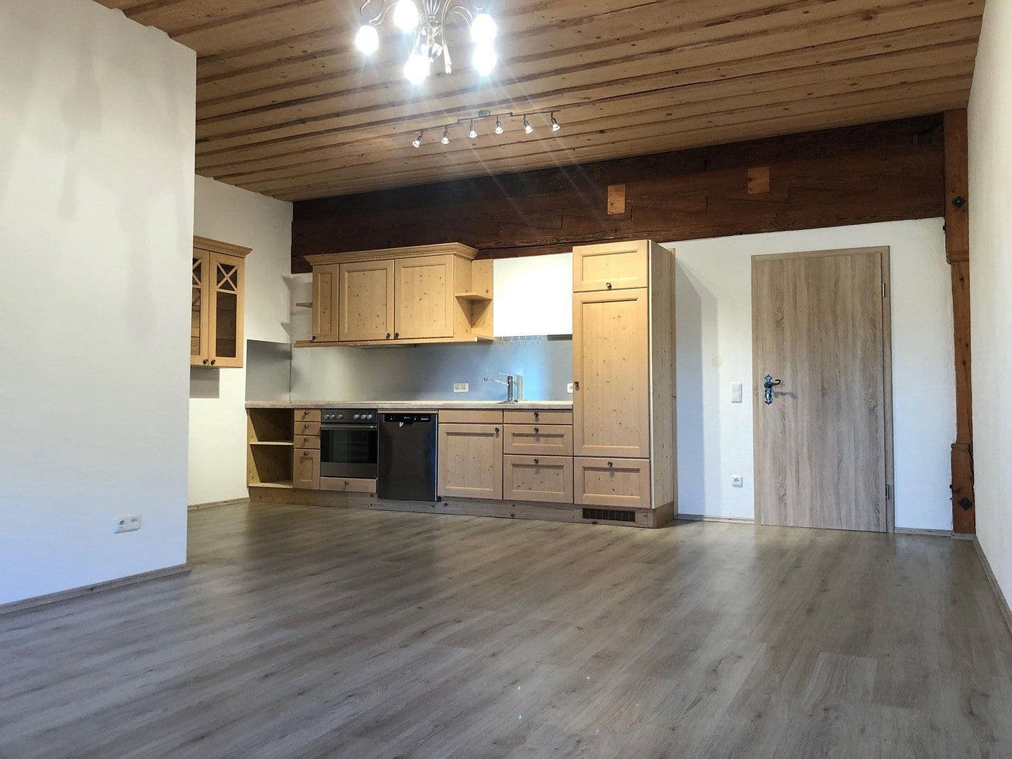 Prenájom bytu 2-izbový 55 m², Haag an der Amper, Bavorsko Prenájom bytu 2-izbový 55 m², Haag an der Amper, Bavorsko