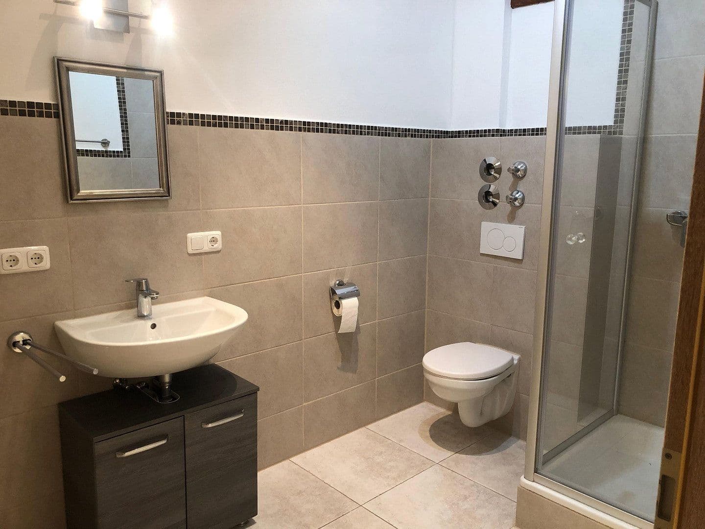 Prenájom bytu 2-izbový 55 m², Haag an der Amper, Bavorsko Prenájom bytu 2-izbový 55 m², Haag an der Amper, Bavorsko