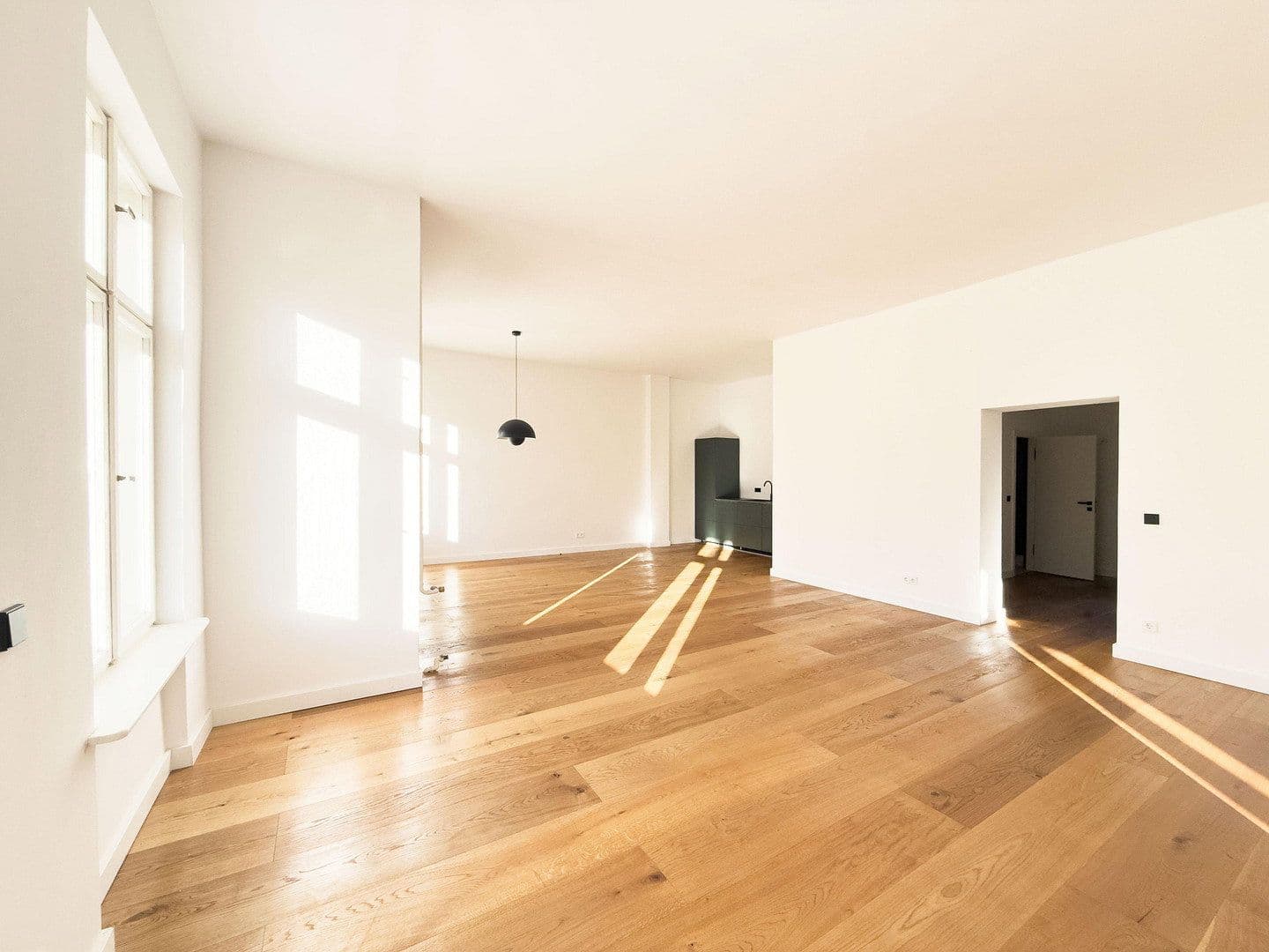 Predaj bytu 3-izbový 110 m², Karlsruherstraße 11, Berlin, Berlín Predaj bytu 3-izbový 110 m², Karlsruherstraße 11, Berlin, Berlín