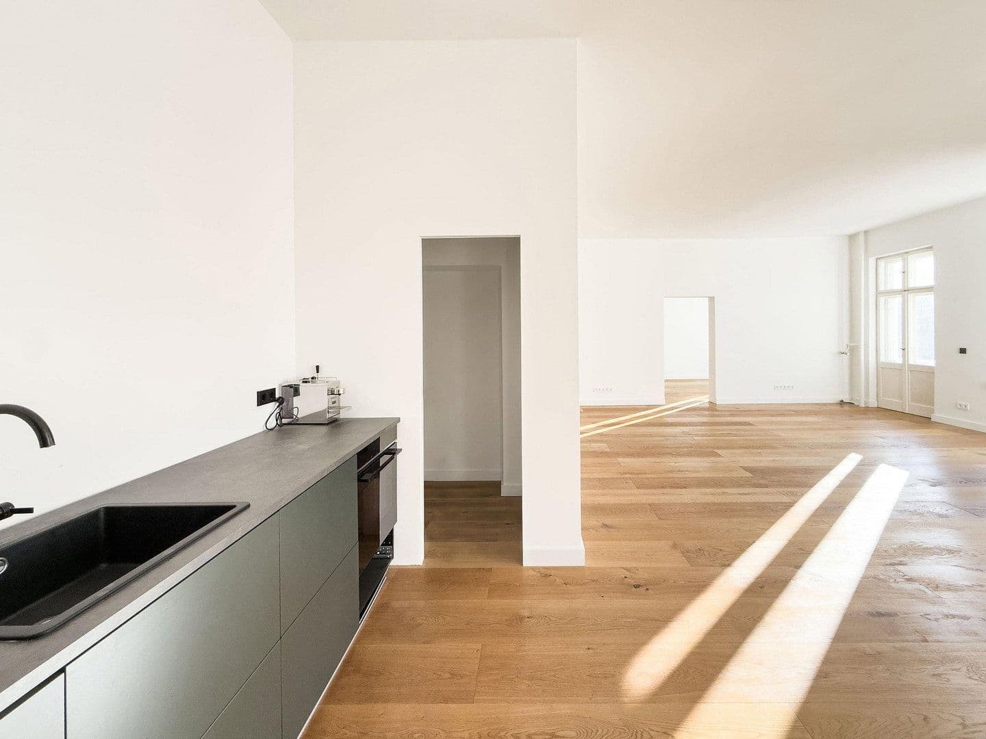 Predaj bytu 3-izbový 110 m², Karlsruherstraße 11, Berlin, Berlín Predaj bytu 3-izbový 110 m², Karlsruherstraße 11, Berlin, Berlín