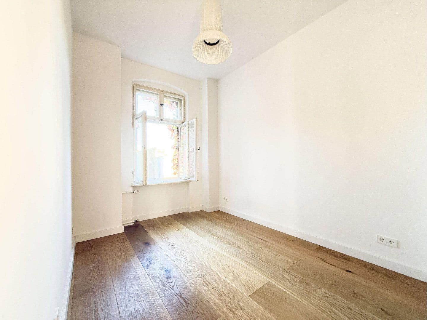 Predaj bytu 3-izbový 110 m², Karlsruherstraße 11, Berlin, Berlín Predaj bytu 3-izbový 110 m², Karlsruherstraße 11, Berlin, Berlín