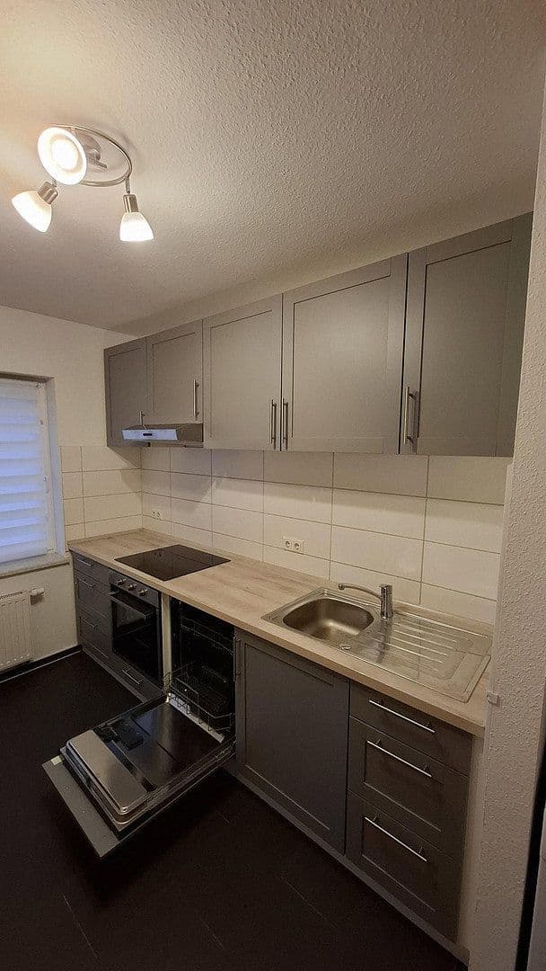 Prenájom bytu 2-izbový 64 m², Eisnerstraße 12, Magdeburg, Sasko-Anhaltsko Prenájom bytu 2-izbový 64 m², Eisnerstraße 12, Magdeburg, Sasko-Anhaltsko
