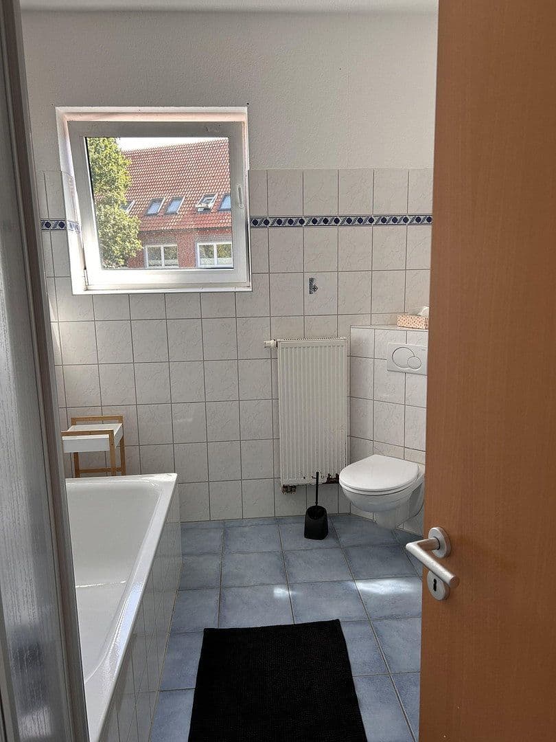 Prenájom bytu 2-izbový 73 m², Hauptstr. 466a-c, Saterland - Seelterlound, Dolné Sasko Prenájom bytu 2-izbový 73 m², Hauptstr. 466a-c, Saterland - Seelterlound, Dolné Sasko