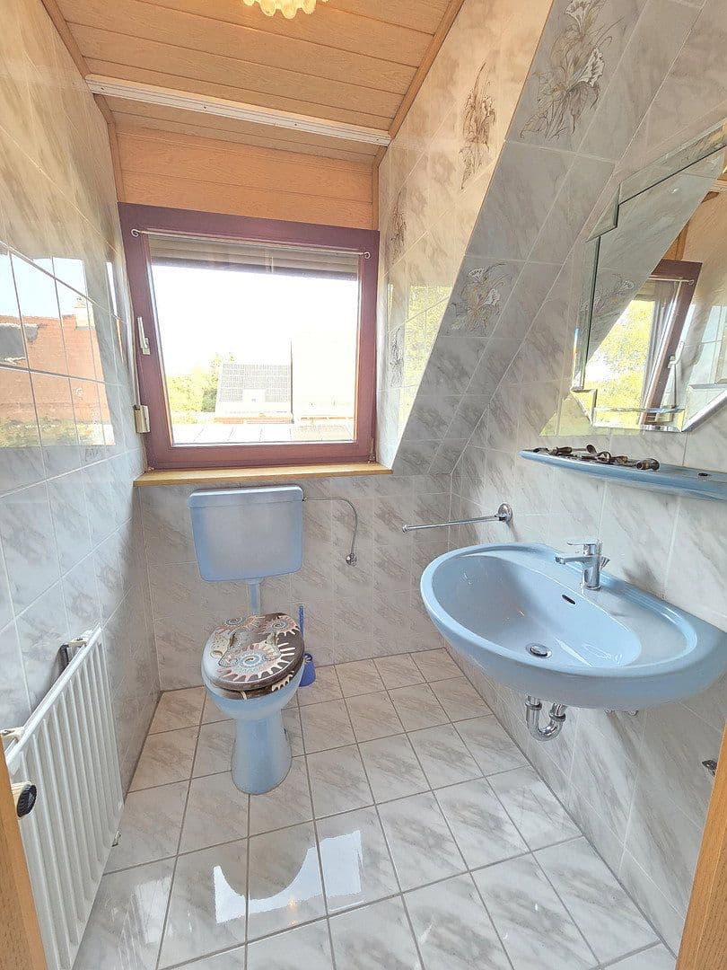 Predaj domu 190 m², pozemok 1.101 m², Abensberg, Bavorsko Predaj domu 190 m², pozemok 1.101 m², Abensberg, Bavorsko