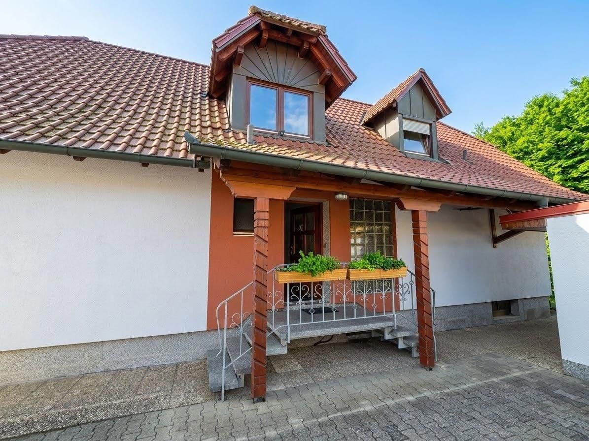 Predaj domu 190 m², pozemok 1.101 m², Abensberg, Bavorsko Predaj domu 190 m², pozemok 1.101 m², Abensberg, Bavorsko
