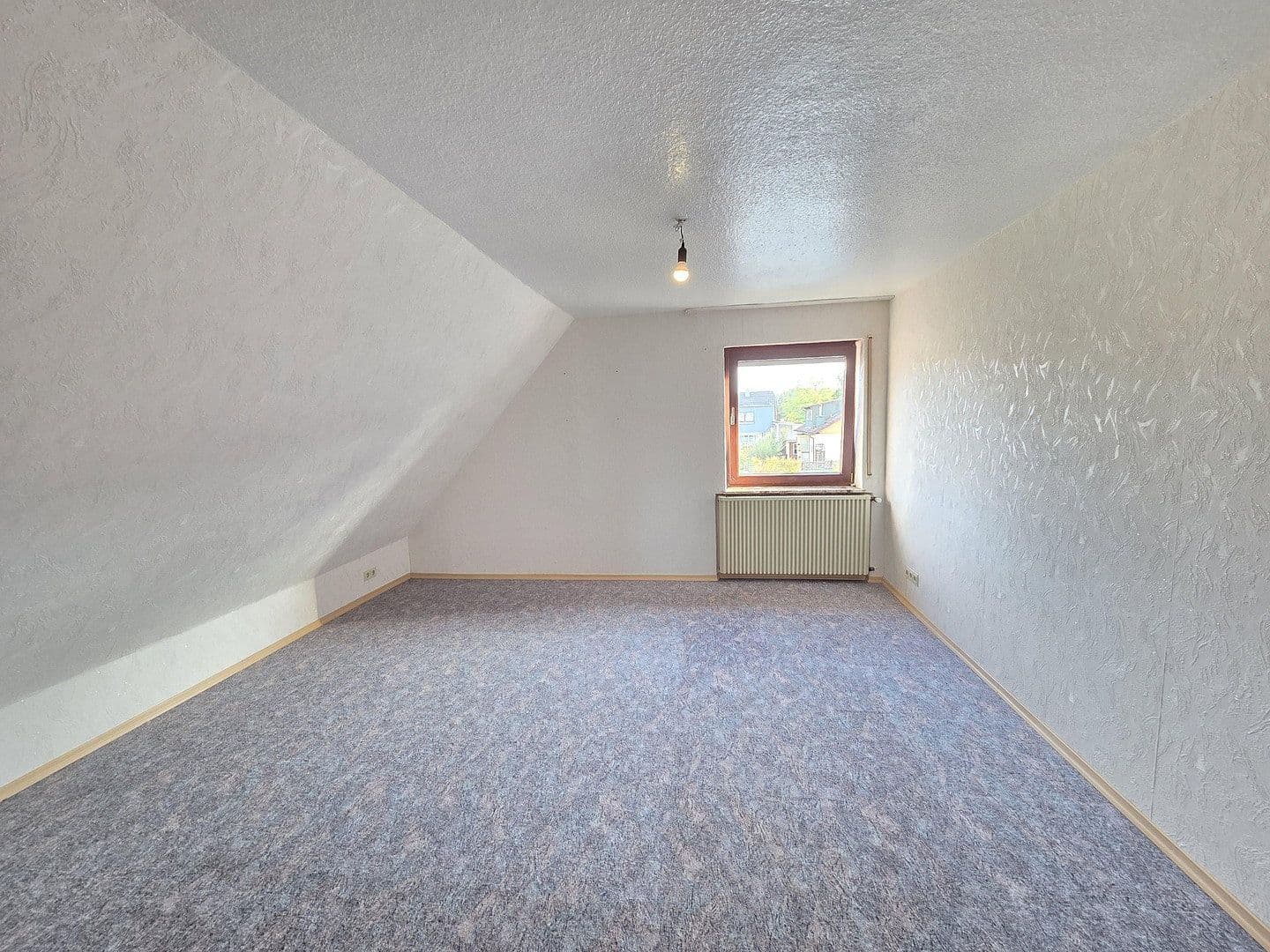 Predaj domu 190 m², pozemok 1.101 m², Abensberg, Bavorsko Predaj domu 190 m², pozemok 1.101 m², Abensberg, Bavorsko