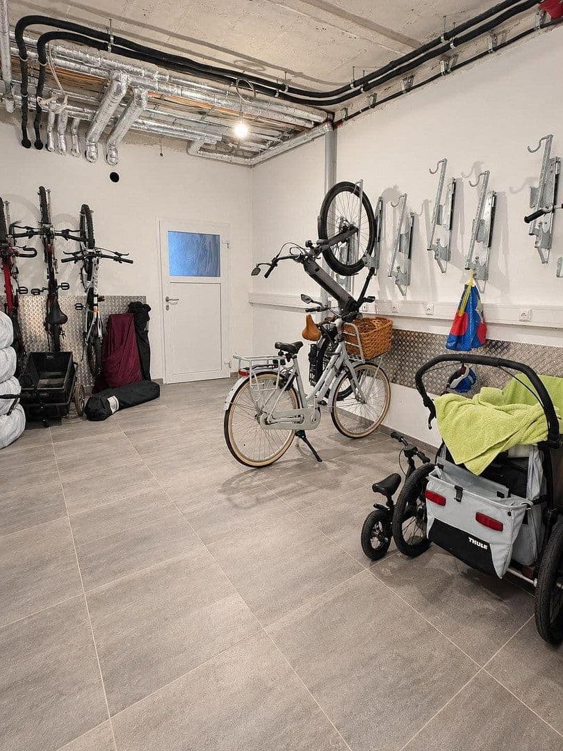 Prenájom bytu 2-izbový 70 m², Schulstraße 3, Langenbernsdorf, Sasko Prenájom bytu 2-izbový 70 m², Schulstraße 3, Langenbernsdorf, Sasko